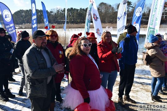 Wielkie walentynkowe morsowanie w Tuligłowach [GALERIA ZDJĘĆ]