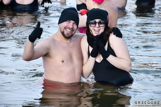 Wielkie walentynkowe morsowanie w Tuligłowach [GALERIA ZDJĘĆ]