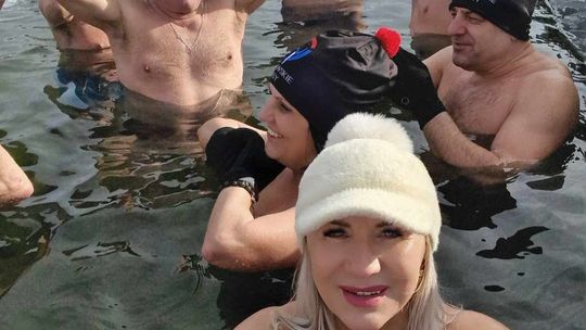 Okuninka. Włodawskim morsom też zawsze gorąco [GALERIA ZDJĘĆ]