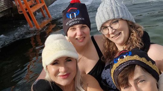 Okuninka. Włodawskim morsom też zawsze gorąco [GALERIA ZDJĘĆ]