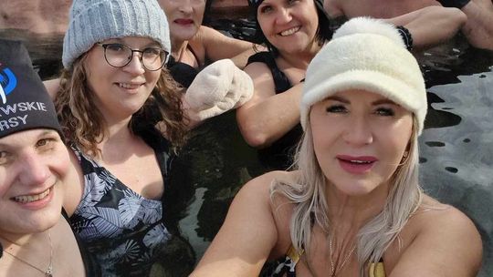 Okuninka. Włodawskim morsom też zawsze gorąco [GALERIA ZDJĘĆ]