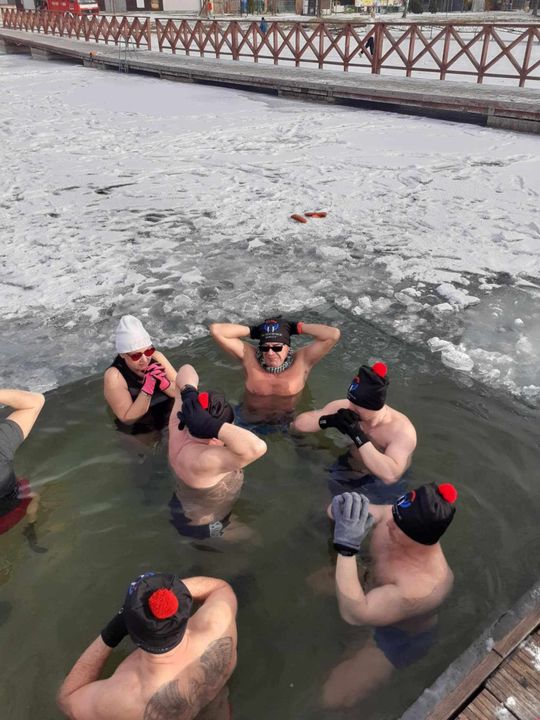 Okuninka. Włodawskim morsom też zawsze gorąco [GALERIA ZDJĘĆ]