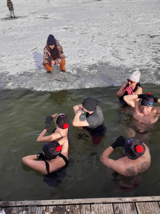 Okuninka. Włodawskim morsom też zawsze gorąco [GALERIA ZDJĘĆ]