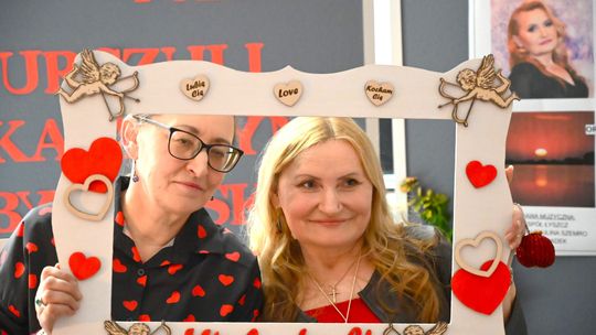 Gm. Rejowiec Fabryczny. Literacki wieczór w GOK – promocja tomiku poezji Urszuli Katarzyny Bydlińskiej [GALERIA ZDJĘĆ]