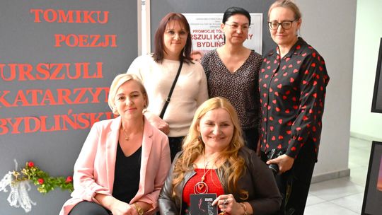 Gm. Rejowiec Fabryczny. Literacki wieczór w GOK – promocja tomiku poezji Urszuli Katarzyny Bydlińskiej [GALERIA ZDJĘĆ]