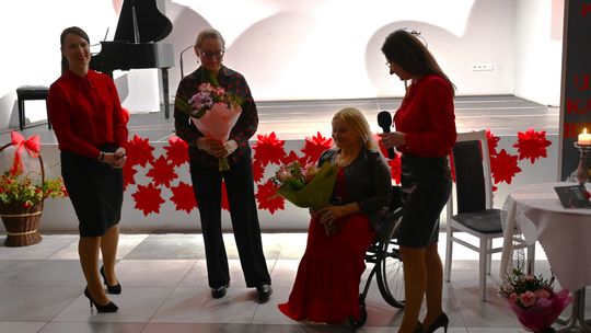 Gm. Rejowiec Fabryczny. Literacki wieczór w GOK – promocja tomiku poezji Urszuli Katarzyny Bydlińskiej [GALERIA ZDJĘĆ]