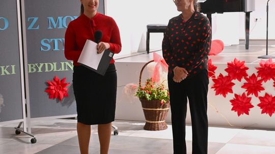 Gm. Rejowiec Fabryczny. Literacki wieczór w GOK – promocja tomiku poezji Urszuli Katarzyny Bydlińskiej [GALERIA ZDJĘĆ]