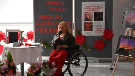 Gm. Rejowiec Fabryczny. Literacki wieczór w GOK – promocja tomiku poezji Urszuli Katarzyny Bydlińskiej [GALERIA ZDJĘĆ]