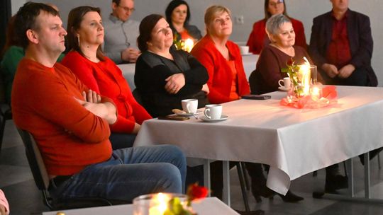 Gm. Rejowiec Fabryczny. Literacki wieczór w GOK – promocja tomiku poezji Urszuli Katarzyny Bydlińskiej [GALERIA ZDJĘĆ]