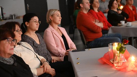 Gm. Rejowiec Fabryczny. Literacki wieczór w GOK – promocja tomiku poezji Urszuli Katarzyny Bydlińskiej [GALERIA ZDJĘĆ]