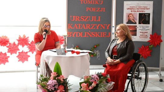 Gm. Rejowiec Fabryczny. Literacki wieczór w GOK – promocja tomiku poezji Urszuli Katarzyny Bydlińskiej [GALERIA ZDJĘĆ]