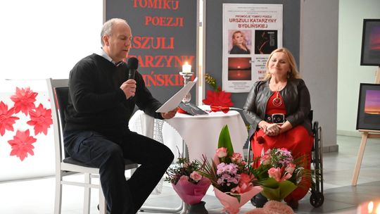 Gm. Rejowiec Fabryczny. Literacki wieczór w GOK – promocja tomiku poezji Urszuli Katarzyny Bydlińskiej [GALERIA ZDJĘĆ]