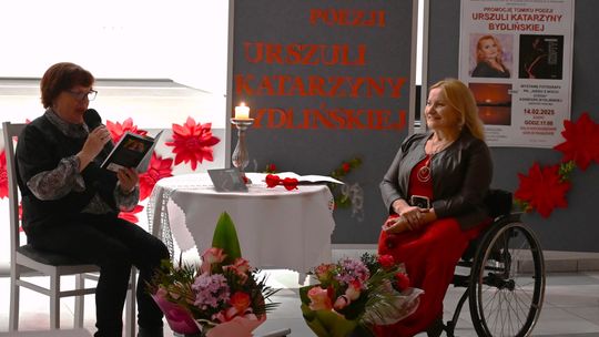 Gm. Rejowiec Fabryczny. Literacki wieczór w GOK – promocja tomiku poezji Urszuli Katarzyny Bydlińskiej [GALERIA ZDJĘĆ]