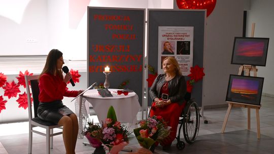 Gm. Rejowiec Fabryczny. Literacki wieczór w GOK – promocja tomiku poezji Urszuli Katarzyny Bydlińskiej [GALERIA ZDJĘĆ]