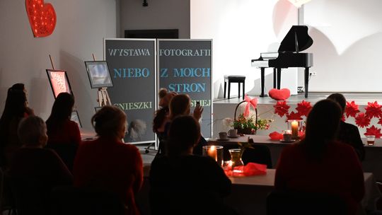 Gm. Rejowiec Fabryczny. Literacki wieczór w GOK – promocja tomiku poezji Urszuli Katarzyny Bydlińskiej [GALERIA ZDJĘĆ]