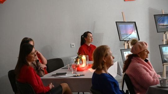 Gm. Rejowiec Fabryczny. Literacki wieczór w GOK – promocja tomiku poezji Urszuli Katarzyny Bydlińskiej [GALERIA ZDJĘĆ]