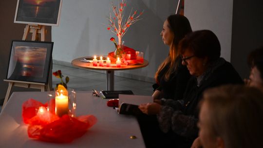 Gm. Rejowiec Fabryczny. Literacki wieczór w GOK – promocja tomiku poezji Urszuli Katarzyny Bydlińskiej [GALERIA ZDJĘĆ]