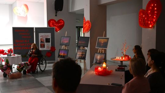 Gm. Rejowiec Fabryczny. Literacki wieczór w GOK – promocja tomiku poezji Urszuli Katarzyny Bydlińskiej [GALERIA ZDJĘĆ]