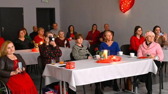 Gm. Rejowiec Fabryczny. Literacki wieczór w GOK – promocja tomiku poezji Urszuli Katarzyny Bydlińskiej [GALERIA ZDJĘĆ]