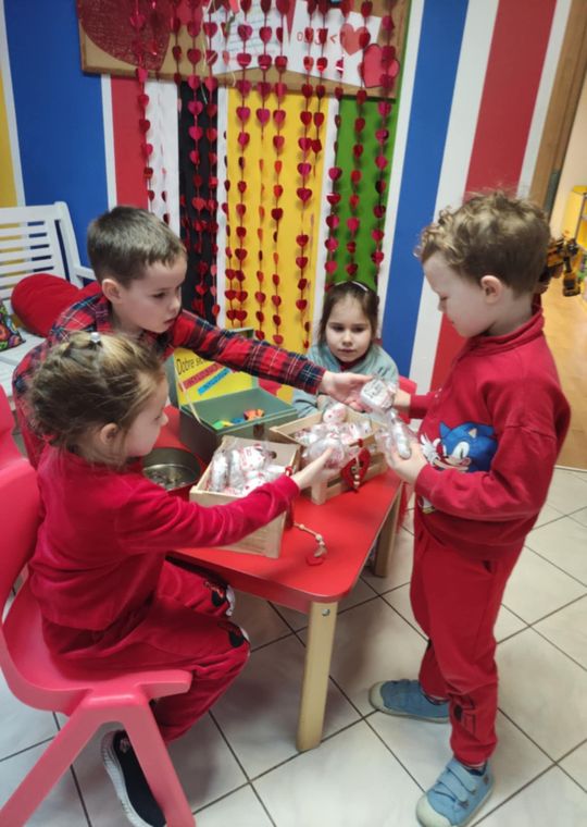 Chełm. Walentynkowy dar serca dla Szymonka od przedszkolaków [GALERIA ZDJĘĆ]