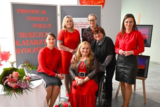 Gm. Rejowiec Fabryczny. Literacki wieczór w GOK – promocja tomiku poezji Urszuli Katarzyny Bydlińskiej [GALERIA ZDJĘĆ]