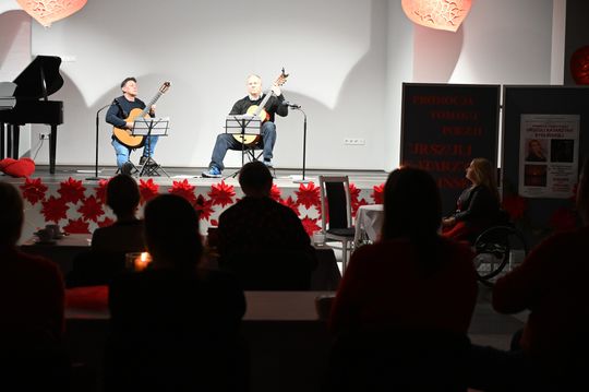 Gm. Rejowiec Fabryczny. Literacki wieczór w GOK – promocja tomiku poezji Urszuli Katarzyny Bydlińskiej [GALERIA ZDJĘĆ]