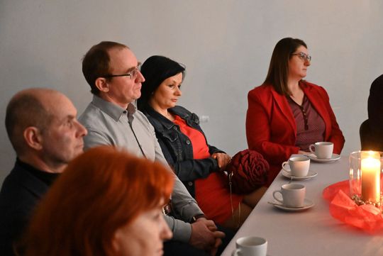 Gm. Rejowiec Fabryczny. Literacki wieczór w GOK – promocja tomiku poezji Urszuli Katarzyny Bydlińskiej [GALERIA ZDJĘĆ]