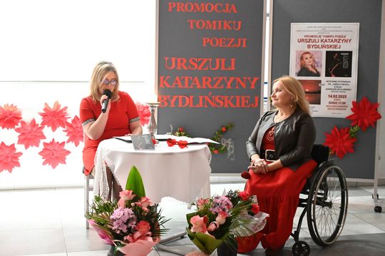 Gm. Rejowiec Fabryczny. Literacki wieczór w GOK – promocja tomiku poezji Urszuli Katarzyny Bydlińskiej [GALERIA ZDJĘĆ]