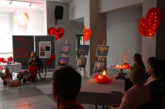 Gm. Rejowiec Fabryczny. Literacki wieczór w GOK – promocja tomiku poezji Urszuli Katarzyny Bydlińskiej [GALERIA ZDJĘĆ]