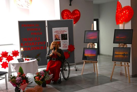 Gm. Rejowiec Fabryczny. Literacki wieczór w GOK – promocja tomiku poezji Urszuli Katarzyny Bydlińskiej [GALERIA ZDJĘĆ]