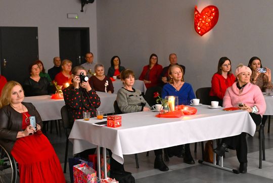 Gm. Rejowiec Fabryczny. Literacki wieczór w GOK – promocja tomiku poezji Urszuli Katarzyny Bydlińskiej [GALERIA ZDJĘĆ]