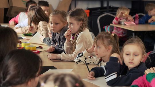 Gm. Leśniowice. Wesołe ferie w SOK. Była nawet dogoterapia [GALERIA ZDJĘĆ]