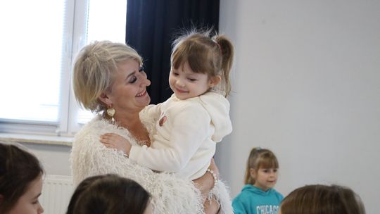 Gm. Leśniowice. Wesołe ferie w SOK. Była nawet dogoterapia [GALERIA ZDJĘĆ]