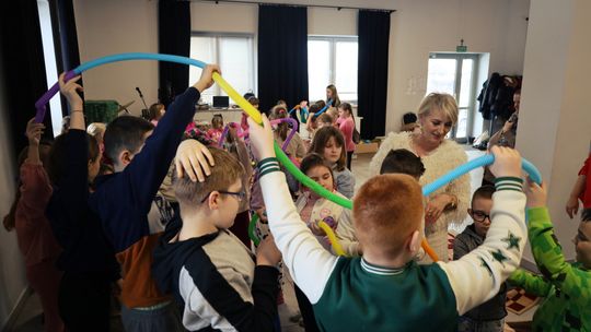 Gm. Leśniowice. Wesołe ferie w SOK. Była nawet dogoterapia [GALERIA ZDJĘĆ]