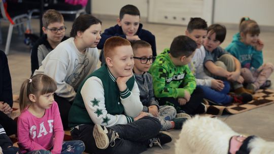 Gm. Leśniowice. Wesołe ferie w SOK. Była nawet dogoterapia [GALERIA ZDJĘĆ]