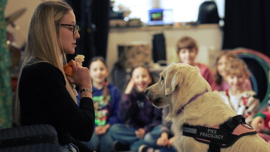 Gm. Leśniowice. Wesołe ferie w SOK. Była nawet dogoterapia [GALERIA ZDJĘĆ]