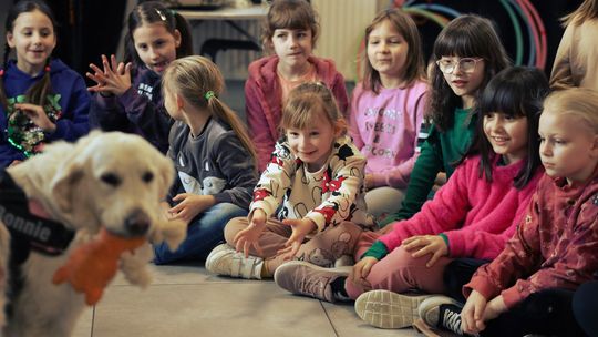Gm. Leśniowice. Wesołe ferie w SOK. Była nawet dogoterapia [GALERIA ZDJĘĆ]