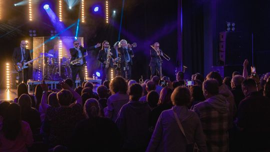 Poparzeni Kawą Trzy we Włodawskim Domu Kultury. Fantastyczny koncert! [GALERIA ZDJĘĆ]