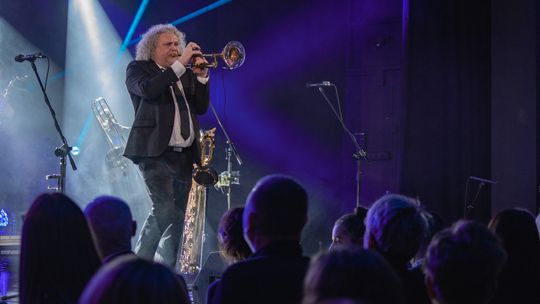 Poparzeni Kawą Trzy we Włodawskim Domu Kultury. Fantastyczny koncert! [GALERIA ZDJĘĆ]