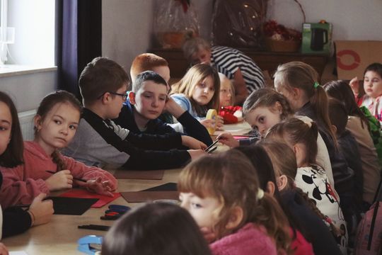 Gm. Leśniowice. Wesołe ferie w SOK. Była nawet dogoterapia [GALERIA ZDJĘĆ]