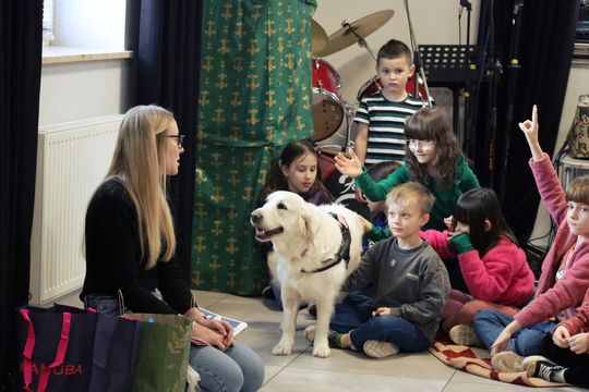 Gm. Leśniowice. Wesołe ferie w SOK. Była nawet dogoterapia [GALERIA ZDJĘĆ]