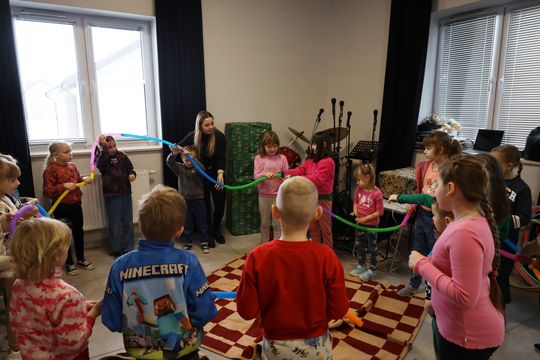 Gm. Leśniowice. Wesołe ferie w SOK. Była nawet dogoterapia [GALERIA ZDJĘĆ]