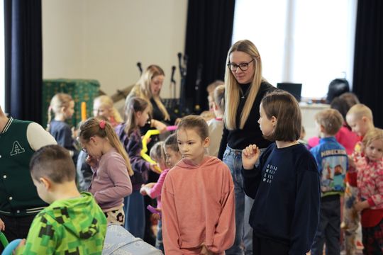 Gm. Leśniowice. Wesołe ferie w SOK. Była nawet dogoterapia [GALERIA ZDJĘĆ]