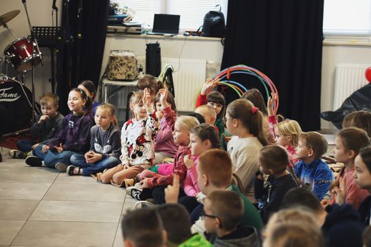 Gm. Leśniowice. Wesołe ferie w SOK. Była nawet dogoterapia [GALERIA ZDJĘĆ]