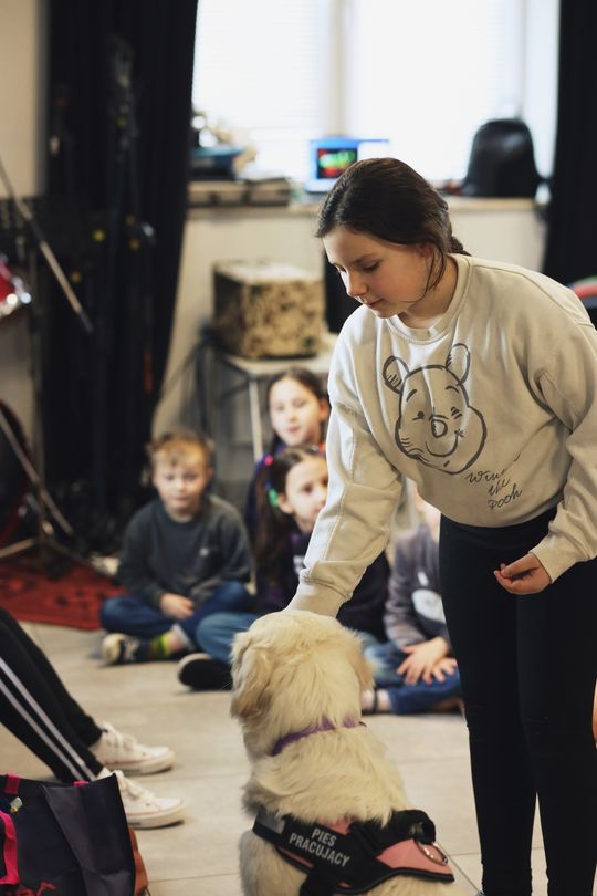 Gm. Leśniowice. Wesołe ferie w SOK. Była nawet dogoterapia [GALERIA ZDJĘĆ]