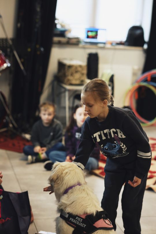 Gm. Leśniowice. Wesołe ferie w SOK. Była nawet dogoterapia [GALERIA ZDJĘĆ]