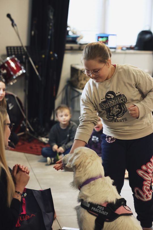 Gm. Leśniowice. Wesołe ferie w SOK. Była nawet dogoterapia [GALERIA ZDJĘĆ]