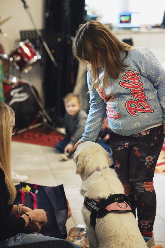 Gm. Leśniowice. Wesołe ferie w SOK. Była nawet dogoterapia [GALERIA ZDJĘĆ]