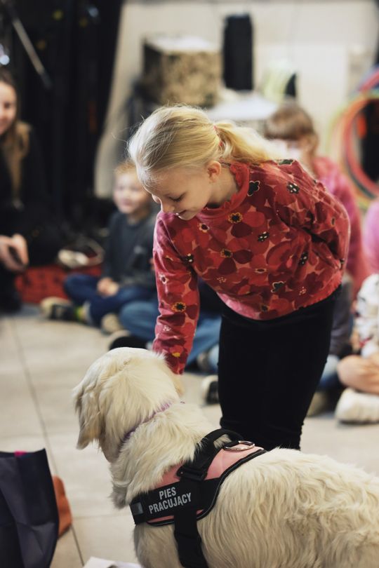 Gm. Leśniowice. Wesołe ferie w SOK. Była nawet dogoterapia [GALERIA ZDJĘĆ]