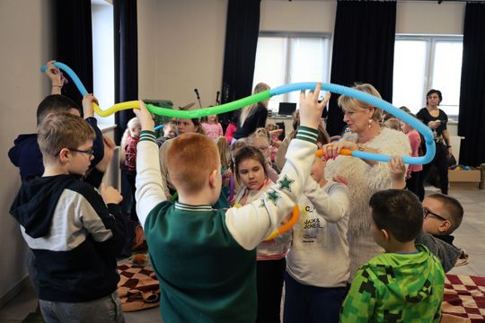 Gm. Leśniowice. Wesołe ferie w SOK. Była nawet dogoterapia [GALERIA ZDJĘĆ]